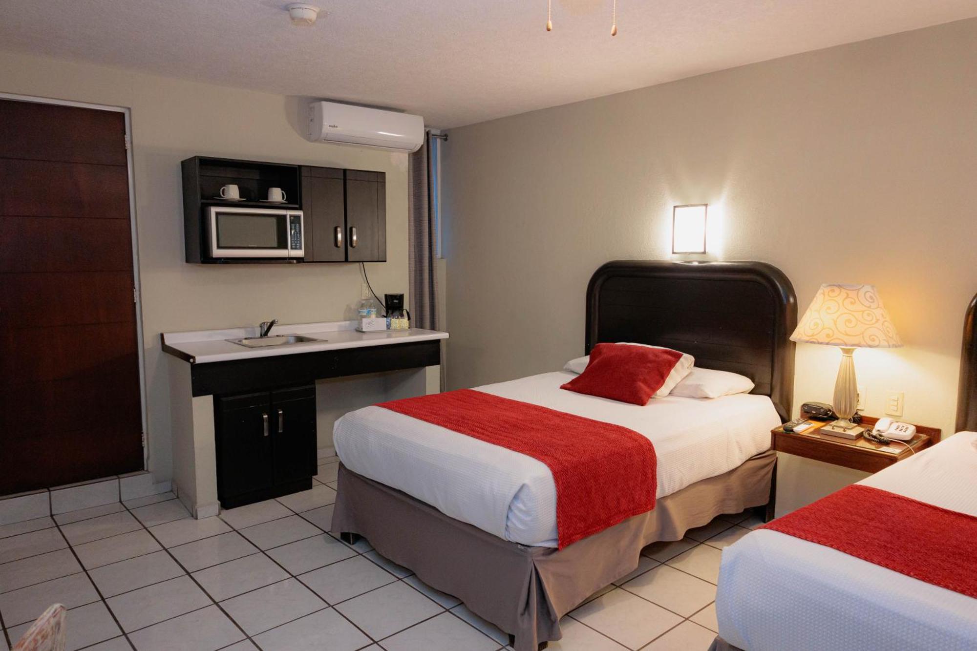 Howard Johnson By Wyndham Guanajuato Leon Avenida Dış mekan fotoğraf